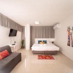 Hasorag Apartments by IndigInn